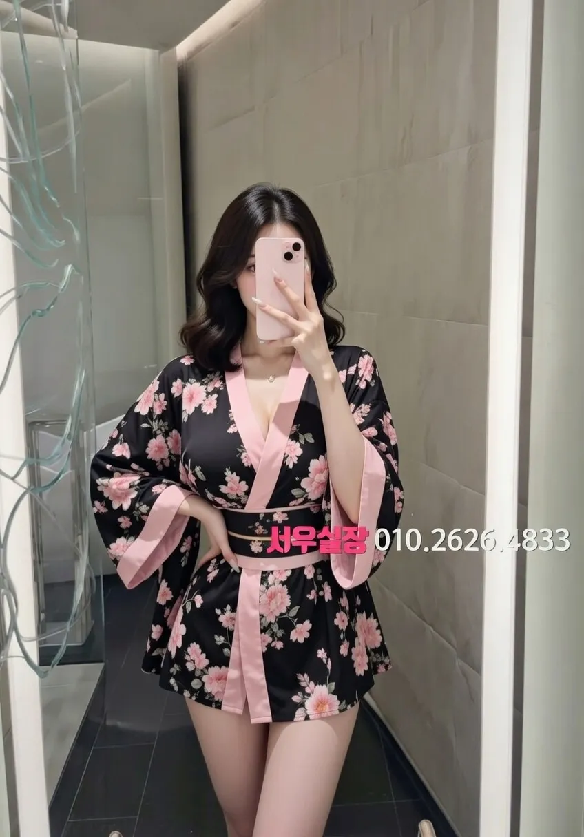 경북 미러룸 프리미엄 라인업 21번 프로필