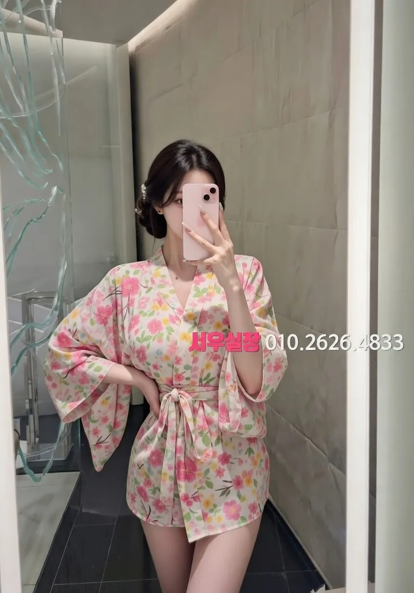 경북 미러룸 프리미엄 라인업 36번 프로필